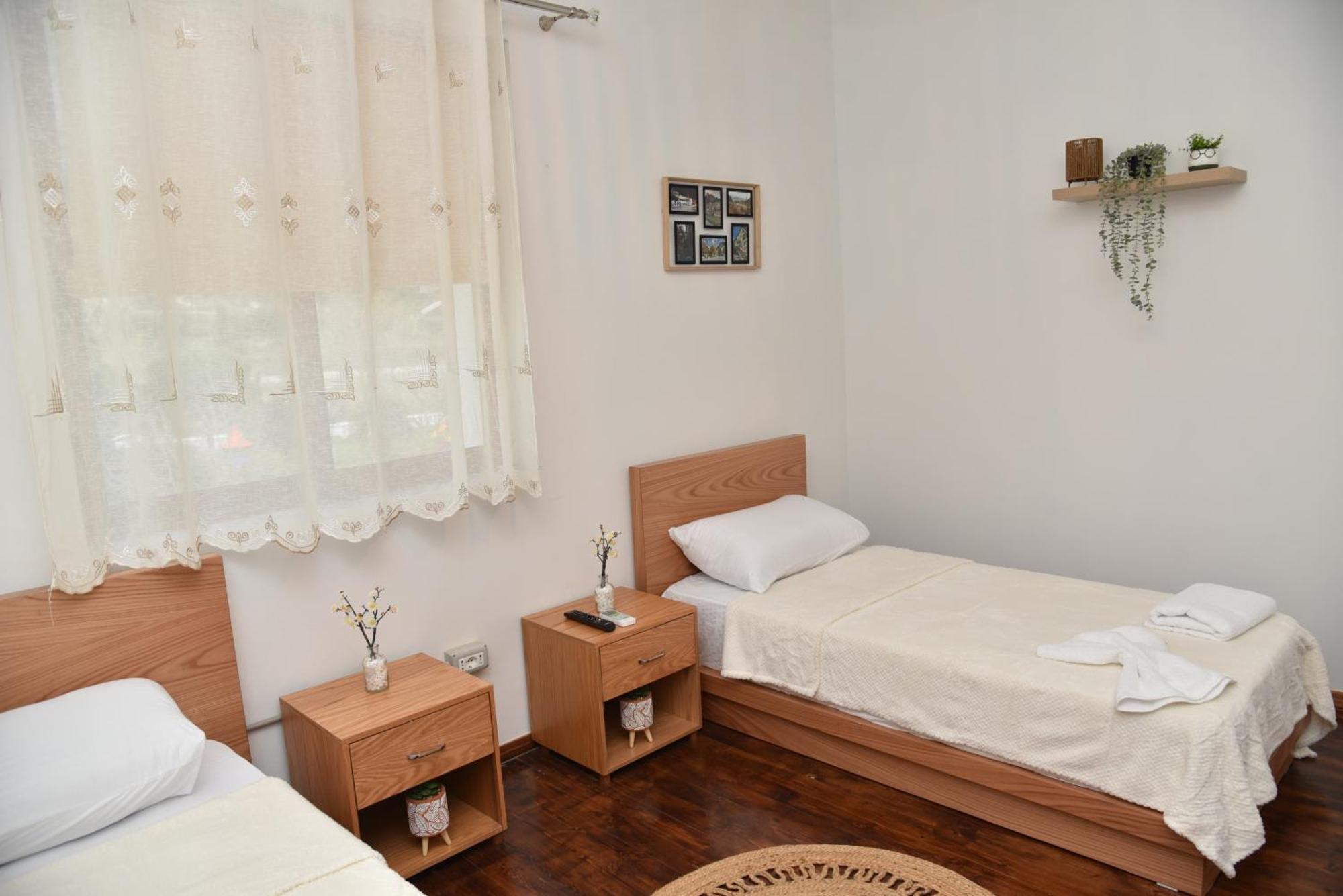 Woodland Apartment Берат Екстериор снимка
